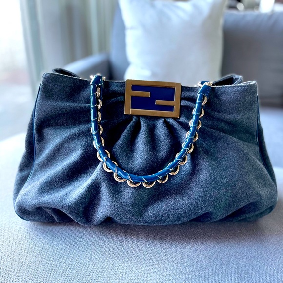 ‼️ SOLD ‼️ Fendi large Mia bag - Picture 1 of 13